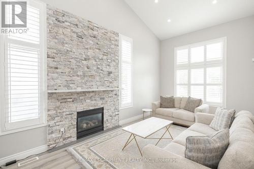 73 Appleblossom Drive, Hamilton, ON 