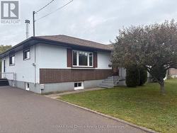 69 MATTHEWS ST. STREET Thunder Bay (Shuniah), ON P7A 3K8