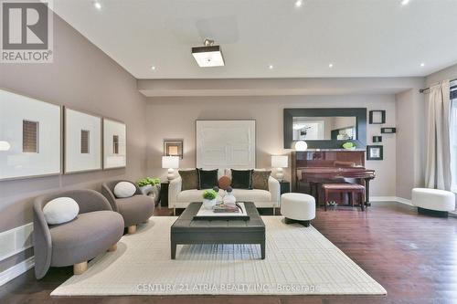 35 RUSSELL DAWSON ROAD  Markham, ON L6C 0G7
