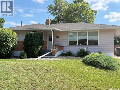 212 Ash Drive, Weyburn, SK 