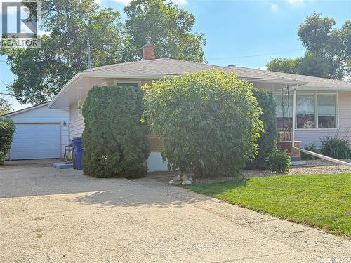 212 Ash Drive, Weyburn, SK 