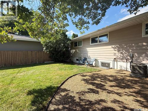 212 Ash Drive, Weyburn, SK 