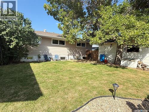 212 Ash Drive, Weyburn, SK 