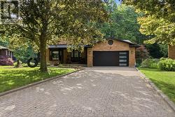 9 BEECHNUT COURT  Pelham (Fonthill), ON L0S 1E2