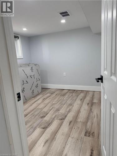 411 PALING Avenue Unit# LOWER , Hamilton, Ontario L8H 5K3 5