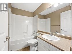 4 Pc ensuite - 