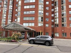 819 - 2466 EGLINTON AVENUE E Toronto, ON M1K 5J8