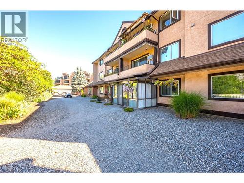 337 MCKINNEY Road Unit# 111  Oliver, BC V0H 1T3