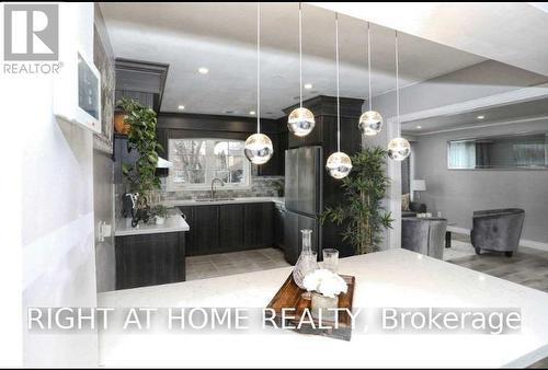(MAIN) - 9 AVELINE CRESCENT , Toronto, Ontario M1H 2P4 3