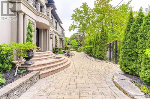 1540 Mississauga Road, Mississauga, ON 