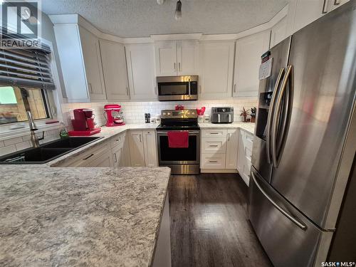 221 Bean Crescent, Weyburn, SK 