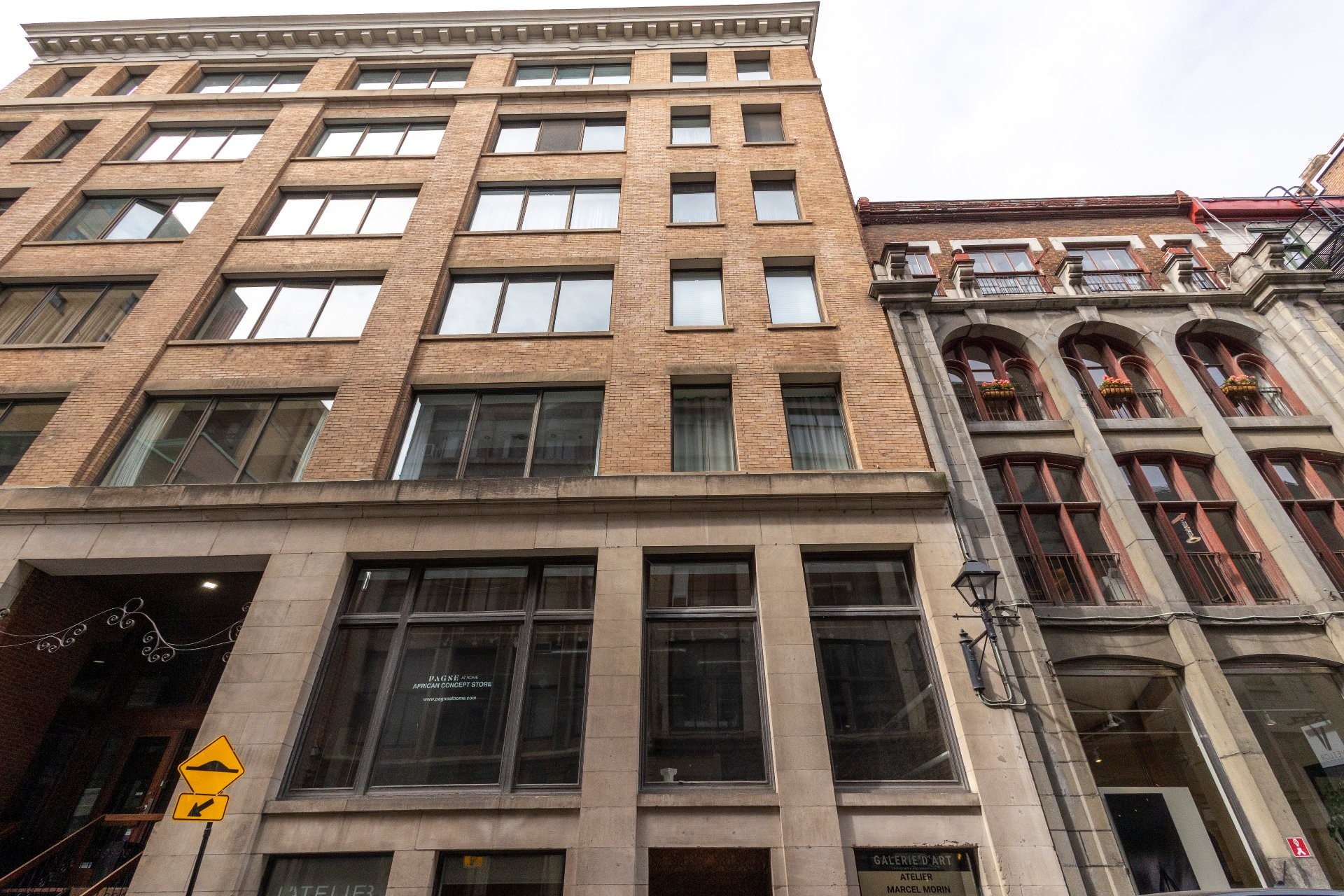 101 385 Rue St Paul O — photo 1