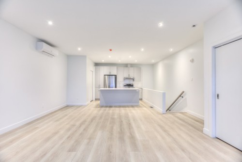 932 Rue Charlevoix , Montréal (Le Sud-Ouest), QC H3K 2Y8 4