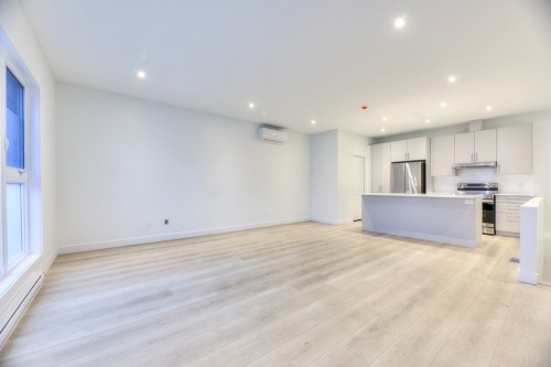 932 Rue Charlevoix , Montréal (Le Sud-Ouest), QC H3K 2Y8 5