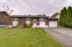 708 Rue Le François Terrebonne (Lachenaie), QC J6W 3Y5