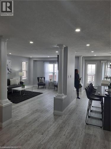 500 SNOWDROP Court Unit# Upper , Kitchener, Ontario N2E 4G4 4