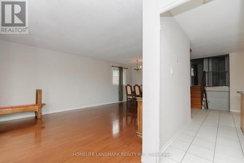 22 BLENHEIM DRIVE , Brampton, Ontario L6Z 1H9 2