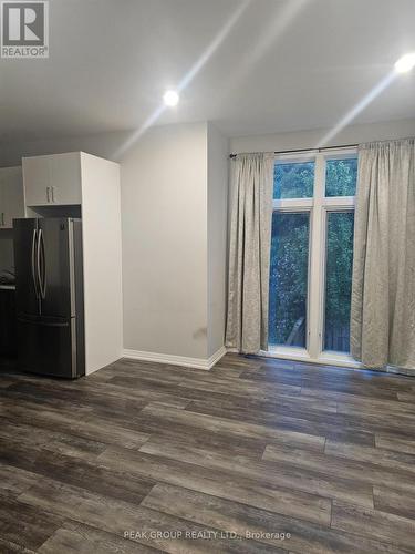 5932 DORCHESTER ROAD W , Niagara Falls (Dorchester), Ontario L2G 5S9 2