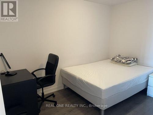 710 - 297 COLLEGE STREET , Toronto, Ontario M5T 0C2 5