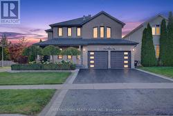 60 PRINCE WILLIAM WAY W  Barrie, ON L4N 0Y9