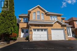 7686 BLACK WALNUT TRAIL  Mississauga, ON L5N 8A6