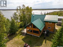 Stunning Remote 4 Season Lakehouse on Nemeiben  Northern Admin District, SK S0J 1L0