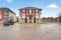 5-2200 Rue Isaac-Jogues  Saint-Jérôme, QC J7Y 0A2