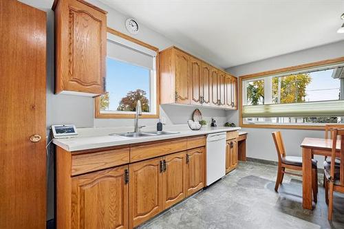 974 Manhattan Ave, Winnipeg, MB 