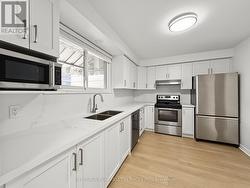 UPPER UNIT - 42 FOLLETT COURT  Ajax, ON L1S 4V2