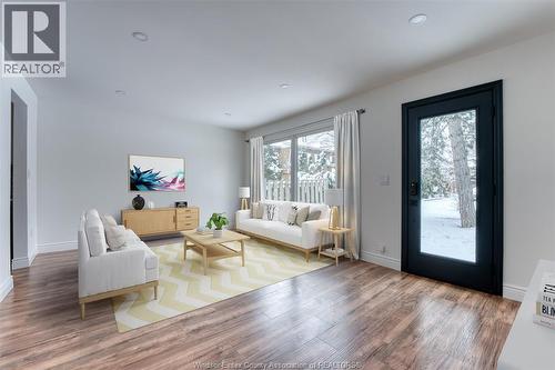 5511 EMPRESS STREET , Windsor, Ontario N8T 3B2 2