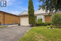 802 STRASBURG Road  Kitchener, ON N2E 2Y3