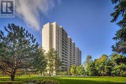 # 811 - 260 SENECA HILL DRIVE  Toronto, ON M2J 4S6