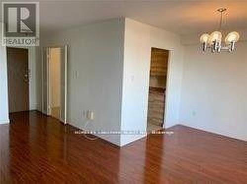 # 811 - 260 SENECA HILL DRIVE , Toronto, Ontario M2J 4S6 5