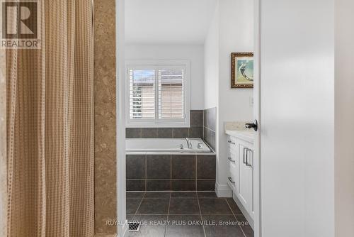 Ensuite Bathroom - 3119 Hedges Drive, Burlington, ON 