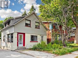 28 MCINTOSH AVENUE Toronto, ON M8Y 3E2