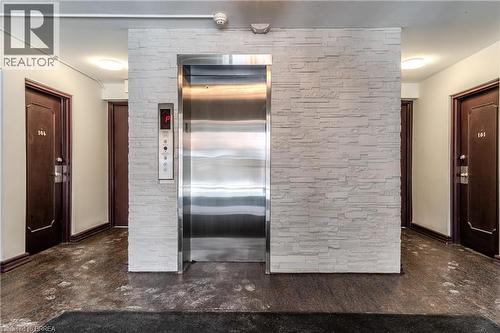 200 CHARLTON Avenue E Unit# 303 , Hamilton, Ontario L8N 1Z1 2