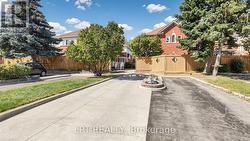 81 SHADY PINE CIRCLE Brampton, ON L6R 1K3