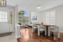 2349 FALKLAND CRESCENT Oakville, ON L6M 4Y1