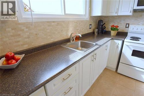 18 Claudette Gate, Hamilton, ON 
