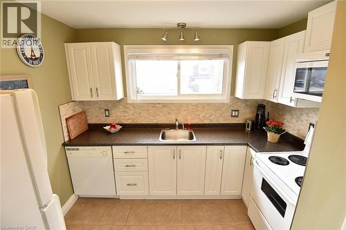 18 Claudette Gate, Hamilton, ON 