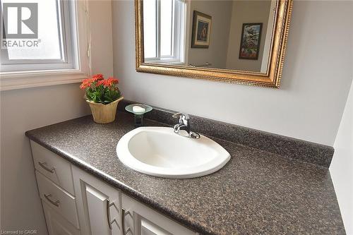 18 Claudette Gate, Hamilton, ON 