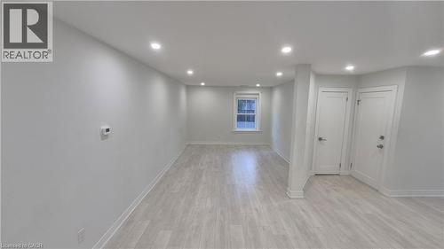 35 WELLINGTON Street Unit# 2U , Brantford, Ontario N3P 1S8 3