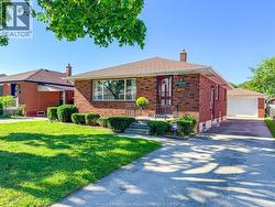 1309 JOSEPHINE Windsor, ON N9B 2L8