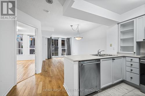 601 - 388 BLOOR STREET E , Toronto, Ontario M4W 3W9 2