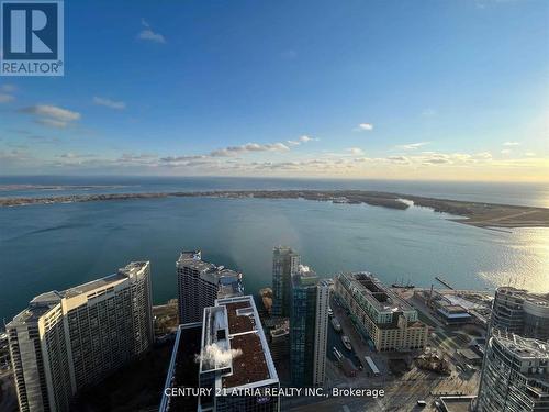 6908 - 100 HARBOUR STREET , Toronto, Ontario M5J 0B5 2