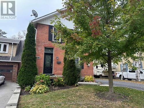 21 SUSSEX STREET N  Kawartha Lakes (Lindsay), ON K9V 4H3