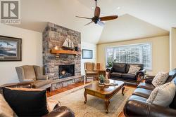 16 CARMICHAEL CRESCENT Collingwood, ON L9Y 4R6