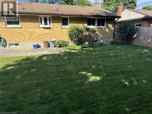 23 ELKINGTON Drive Unit# Upper Unit , Kitchener, Ontario N2B 1S1 3