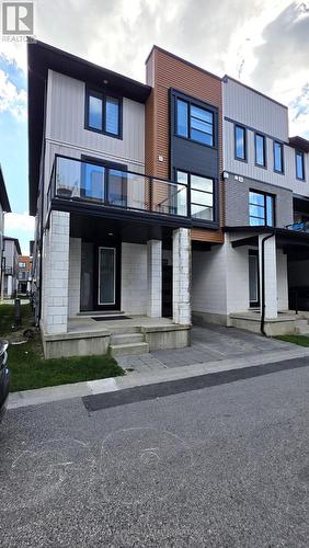 923 GEORGETOWN DRIVE , London North (North M), Ontario N6H 0J7 3