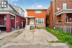1385 BARTON Street E Hamilton, ON L8H 2W4